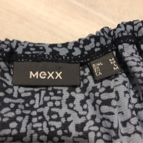 2 for $20 MEXX  Short Sleeve Round Neck Top. Medium - Picture 4 of 7